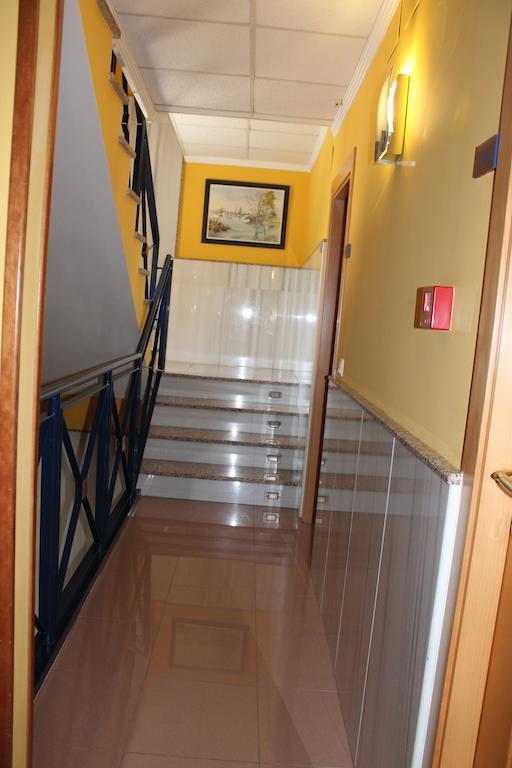 Hostal Prickly Villacanas Ngoại thất bức ảnh