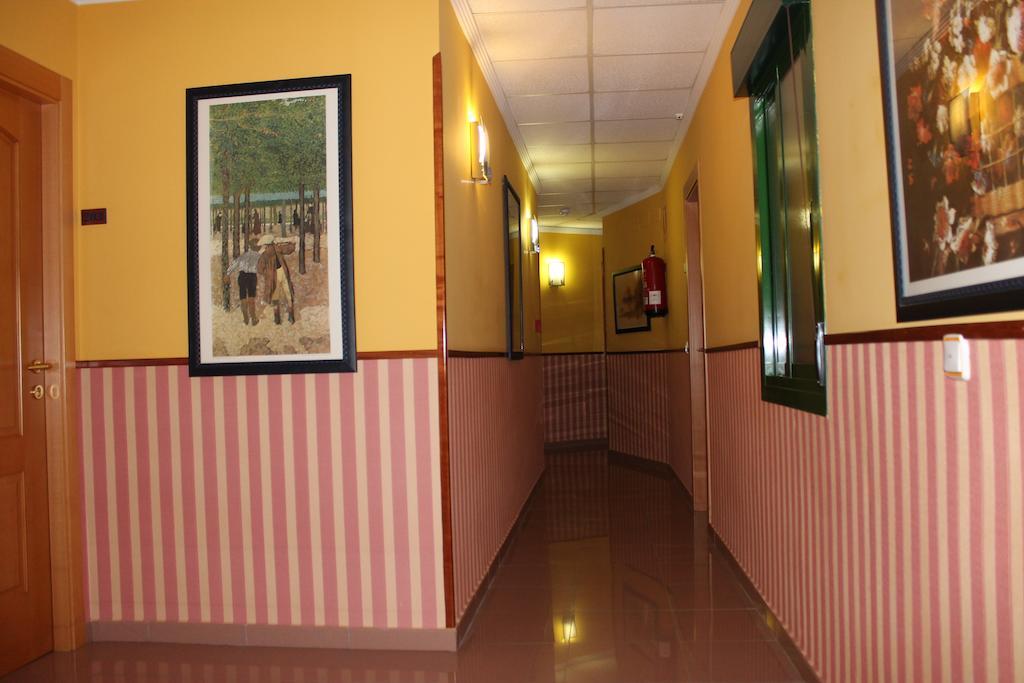 Hostal Prickly Villacanas Ngoại thất bức ảnh