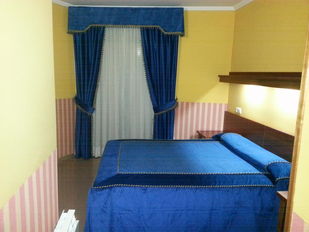 Hostal Prickly Villacanas Phòng bức ảnh